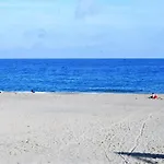 Lejlighed Modern & Bright Flat - 2 Min From The Sea *