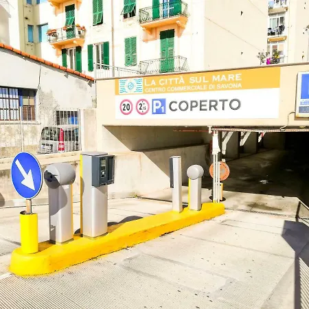 Modern & Bright Flat - 2 Min From The Sea Appartement