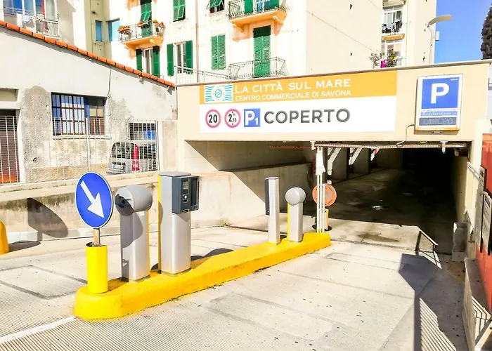 Modern & Bright Flat - 2 Min From The Sea Appartement