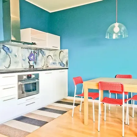 Modern & Bright Flat - 2 Min From The Sea * סאבונה