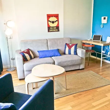 דירה Modern & Bright Flat - 2 Min From The Sea *