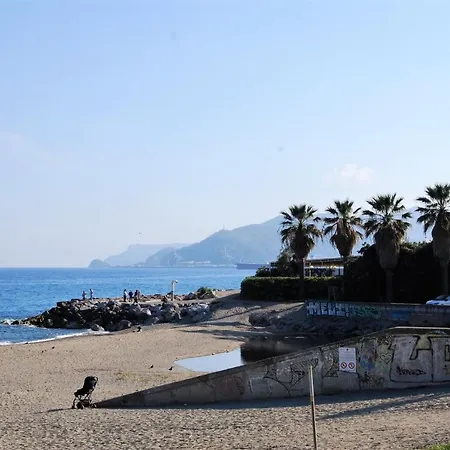 דירה Modern & Bright Flat - 2 Min From The Sea