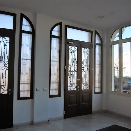 דירה Modern & Bright Flat - 2 Min From The Sea