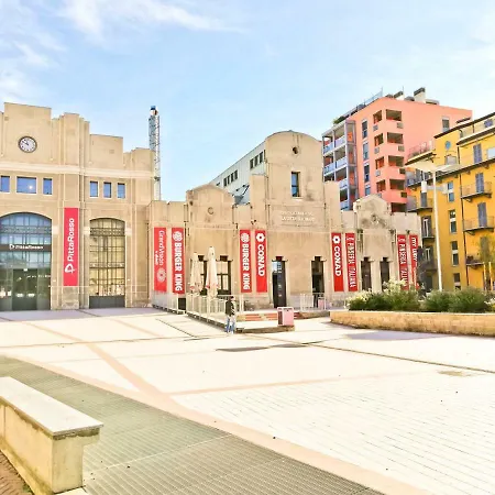 Modern & Bright Flat - 2 Min From The Sea דירה *